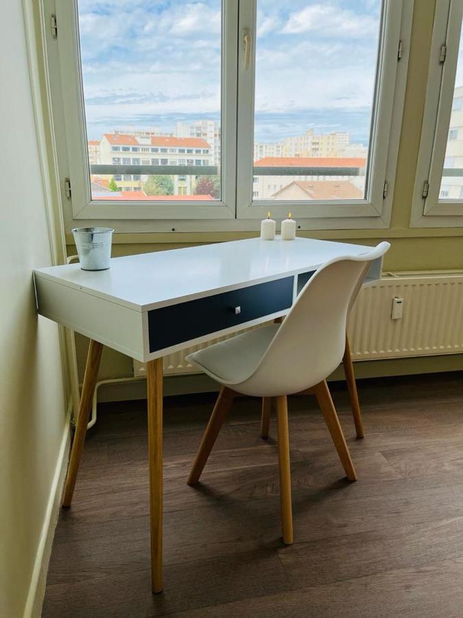 Espace 500 - Cosy, Wifi & Vue Sur La Ville Saint-Etienne  Exterior foto